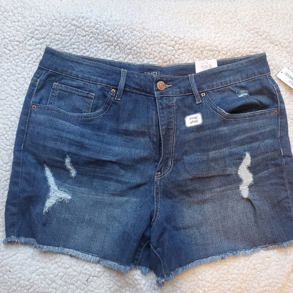 Plus size shorts 12 pairs for $40 - Picture 12 of 12